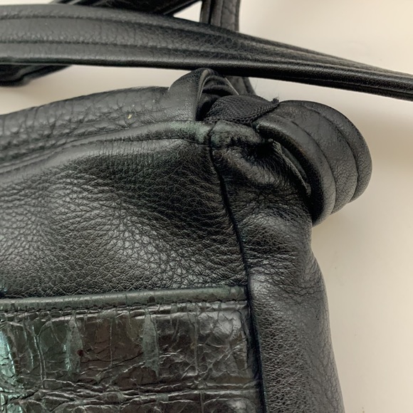 AnnRingness | Black Heavy Laptop Nag | Floral Engraved Multi Compartment Satchel - Picture 12 of 15